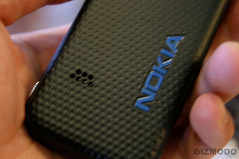 Illustration for article titled Hands On the Nokia XpressMusic 5310/5610 Cellphone (Verdict: Tight Design)